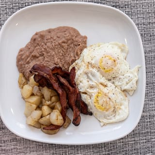Huevos Rancheros (Ranch-Style Eggs)