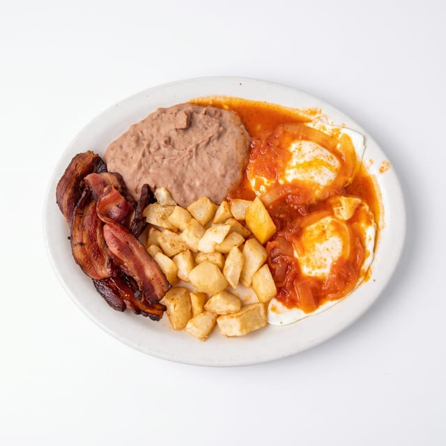 Huevos Rancheros [Ranch-Style Eggs].
